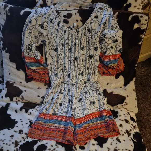 Mudd Floral and Striped Romper - Black, White, Red, Blue - Picture 8 of 8